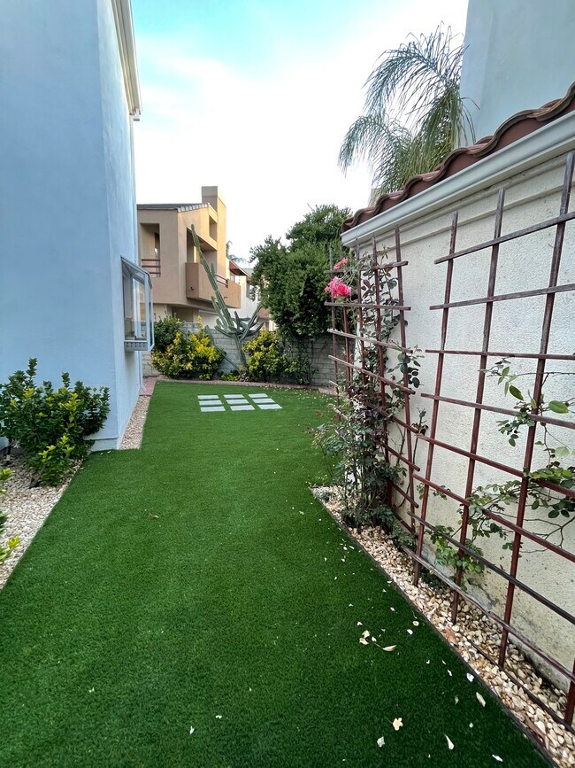 Foto del edificio - 4309 Willow Glen St