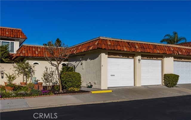 Building Photo - 96 Seton Rd