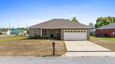 Building Photo - 5206 Robins Ct