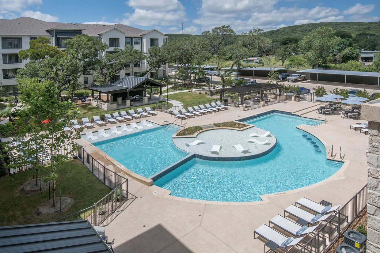 Marquis Dominion Apartments 21630 Milsa Dr San Antonio, TX