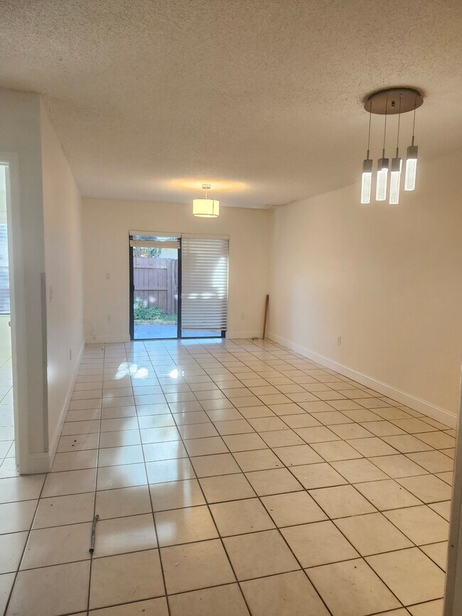 Foto del edificio - 3822 SW 79th Ave