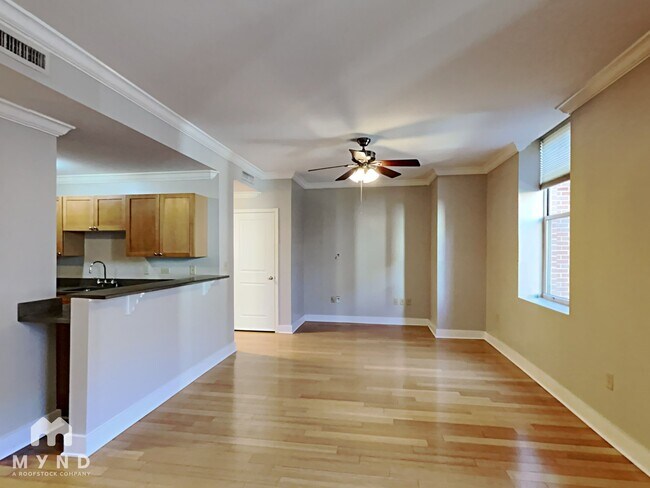 Foto del edificio - 985 Ponce De Leon Ave NE