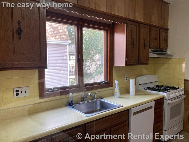 Photo - 96 Capen St Apartment
