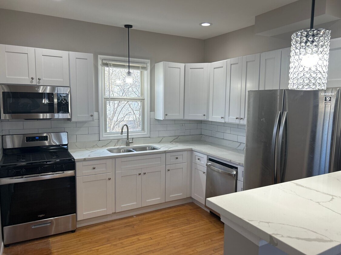 Foto del edificio - 2206 Johnson St NE