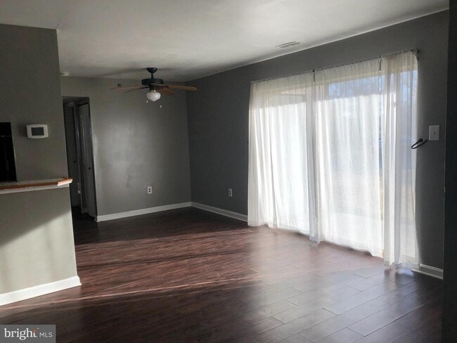 Building Photo - 1260 Sugarwood Cir