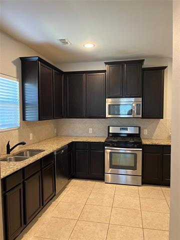 Building Photo - 451 Lipizzan Ln
