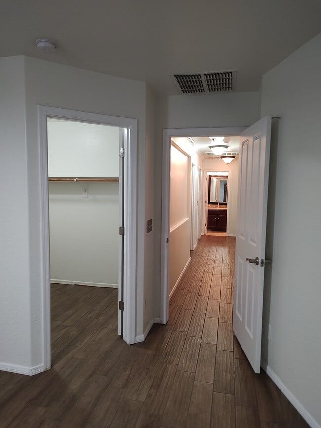 Foto del edificio - 3581 E Desert Moon Trl