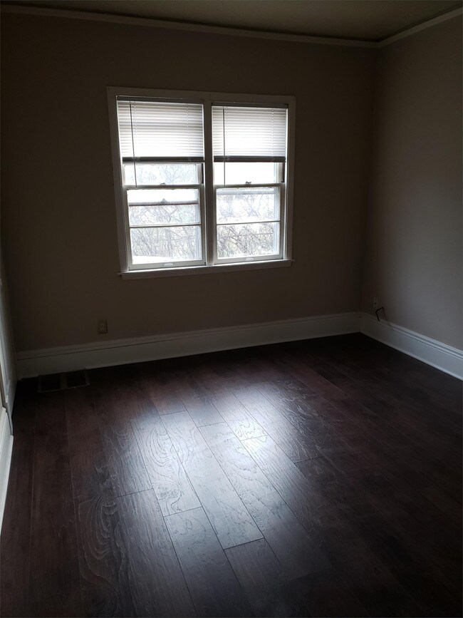 Building Photo - 1029 Virginia St