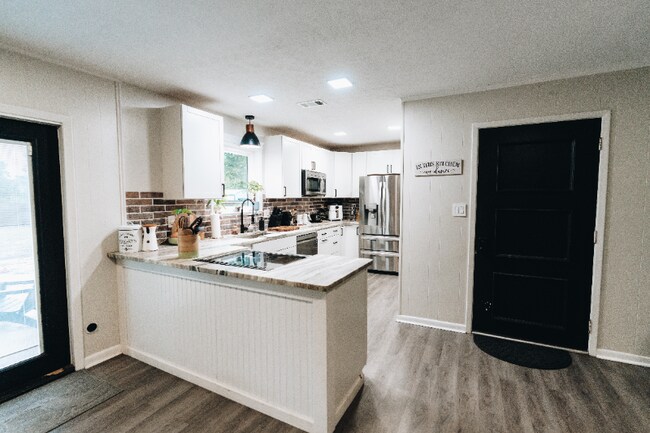 Foto del edificio - 4218 Northshore Rd
