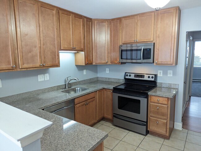 Foto del edificio - Two bedroom first floor condo in Jefferson...
