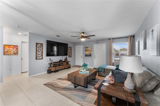 Foto del edificio - 5644 Rockrose Ln