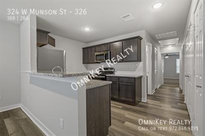 Foto principal - 324 W Munson St