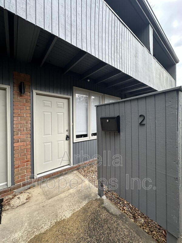 604 W Pine St Unit Apt 2, Johnson City, TN 37604 Condo for Rent in