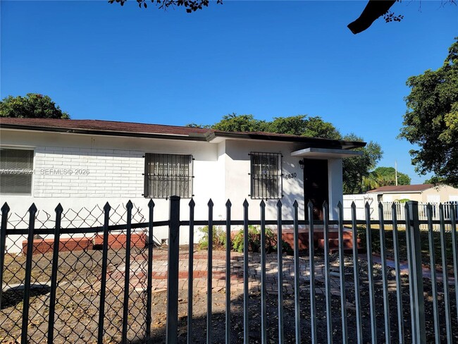 Foto del edificio - 6630 NW 29th Ave