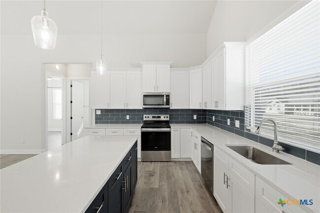 Foto del edificio - 193 Waikakaaua Dr