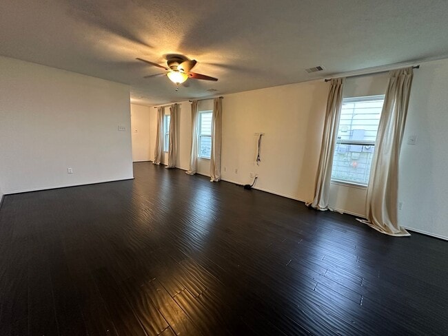 Foto del edificio - For Lease | 4 Bed, 3 Bath |2,492 Sq Ft | Canyon Village- Cypress Springs  |