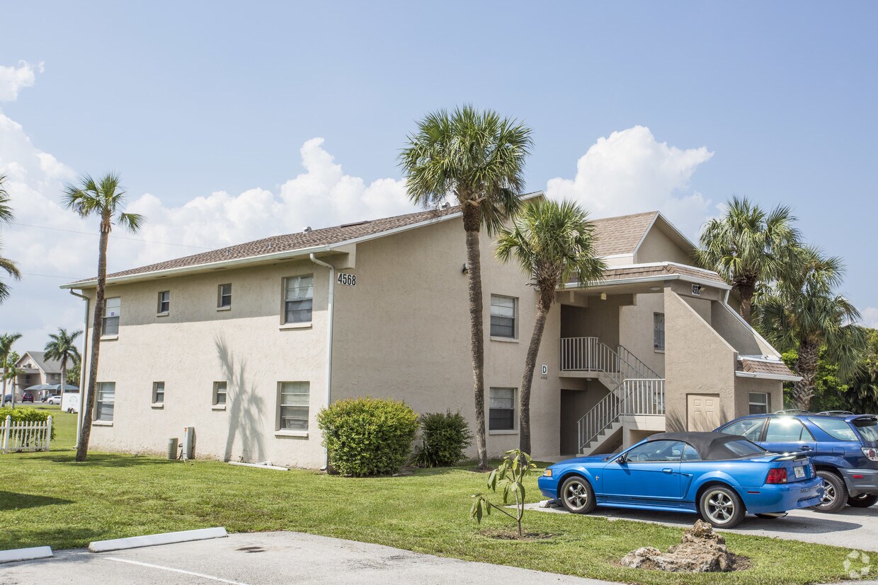 Foto del edificio - Bowling Green Apartments