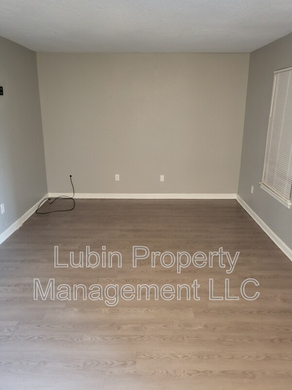 Foto del edificio - 3761 Maple Leaf Cove