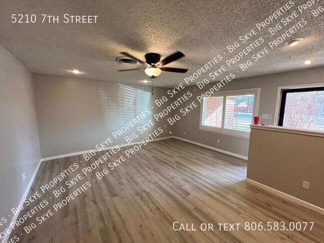 Foto del edificio - 5210 7th St