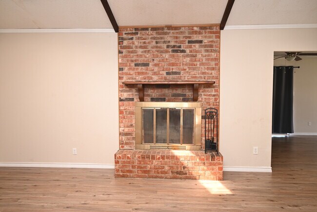 Building Photo - 4718 Tammy Dr