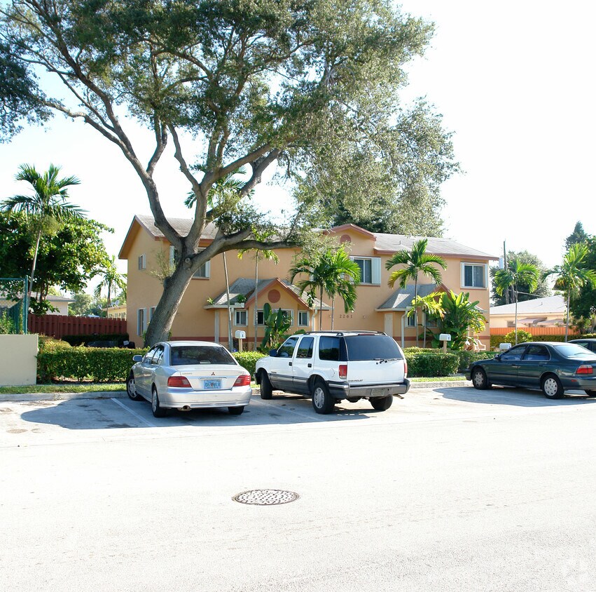 Primary Photo - 2261 NE 171st St