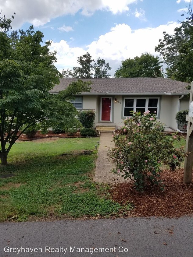 Primary Photo - 4606 Crestview Dr