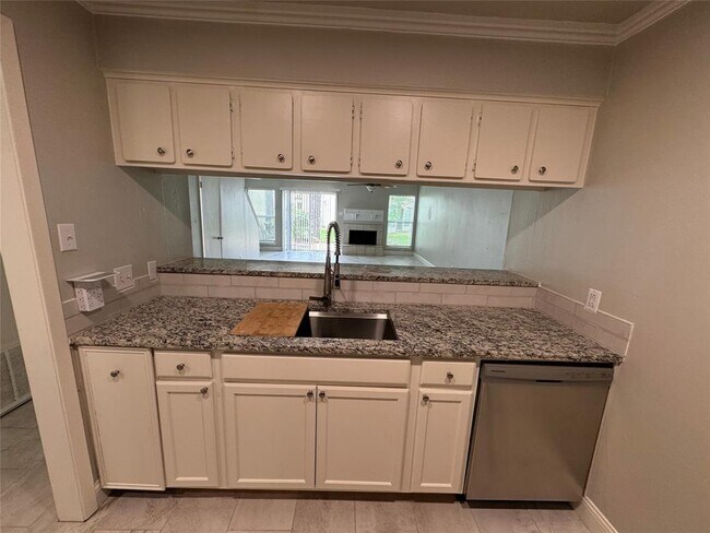 Foto del edificio - 20309 Sunny Shores Dr