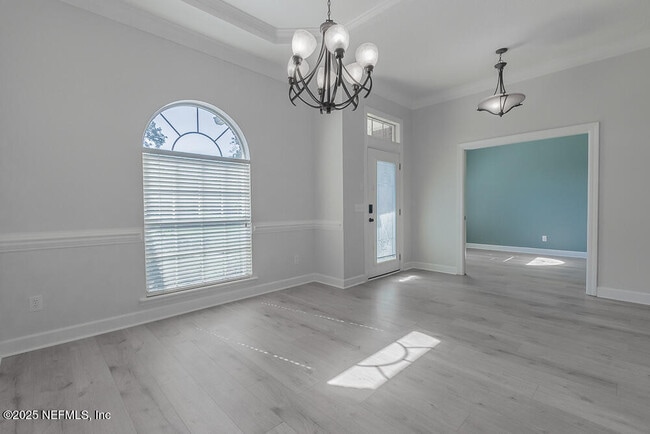 Foto del edificio - 1737 Heatherwood Dr