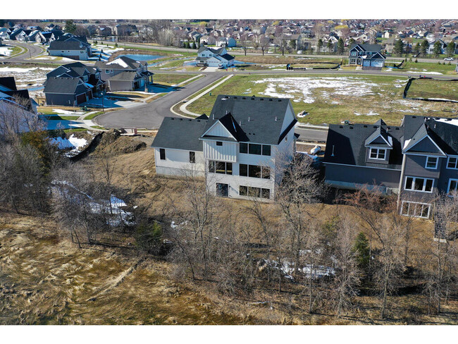 Foto del edificio - 11513 Lakewood Ct NE