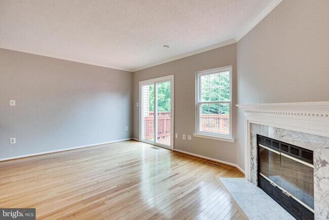 Building Photo - 6211 William Mosby Dr