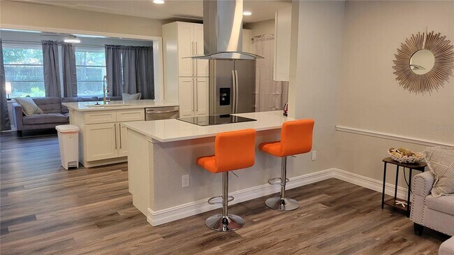 Foto del edificio - 230 N Briggs Ave