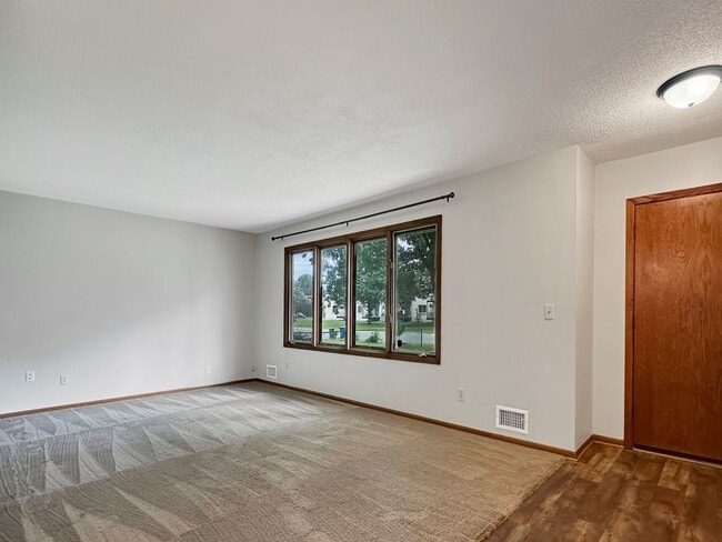 Building Photo - 10020 Blaisdell Ave S