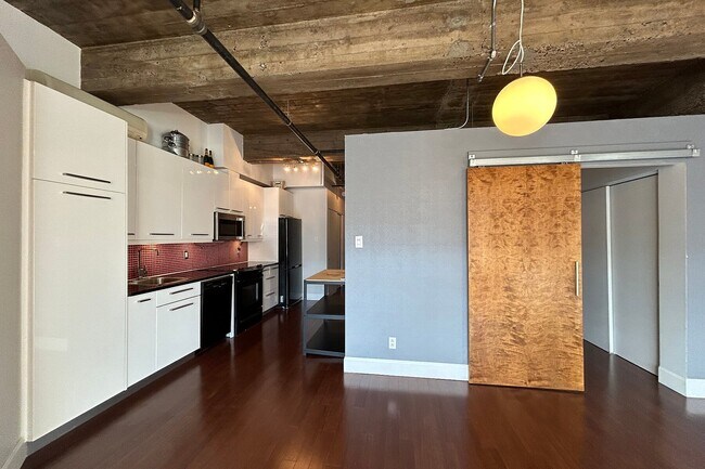 Photo du bâtiment - 900 Rue Saint-Philippe