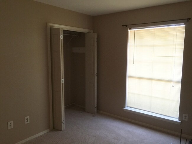 Building Photo - 3321 Hickory Ridge Rd