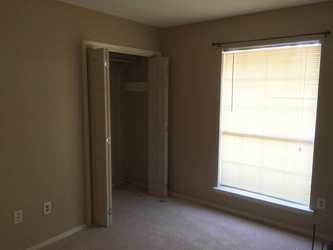Foto del edificio - 3321 Hickory Ridge Rd