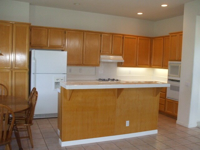 Building Photo - Fabulous Home on Large Corner Lot