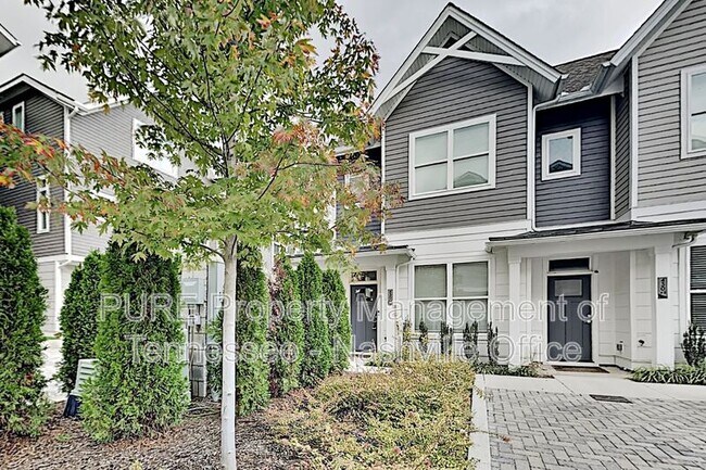 Photo - 430 Merritt Ave Townhome