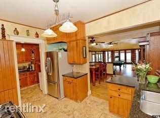 Building Photo - 5 br, 3 bath House - 1124 Rugby Road