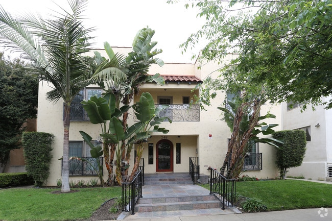 Building Photo - 248 S Reeves Dr