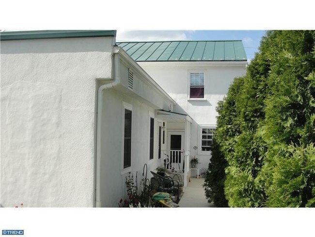 Foto del edificio - 20 S Village Ave