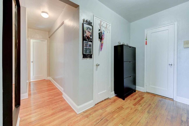 Foto del edificio - 120-12-120-85 85th Ave