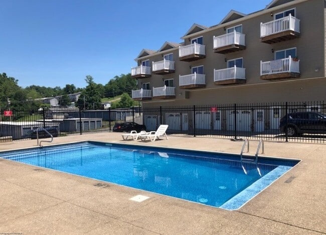 Building Photo - 822 Puzzle Pl