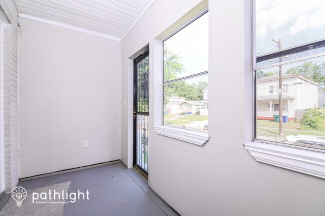 Building Photo - 1126 22nd St