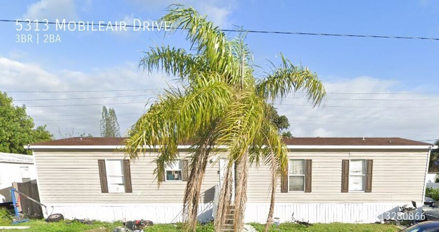 Foto principal - Large 3/2 Mobile Home on a huge Lot in Wes...