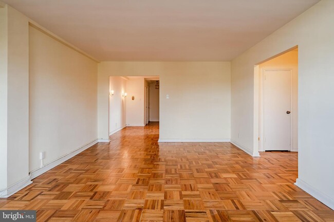 Foto del edificio - 346 E Lancaster Ave