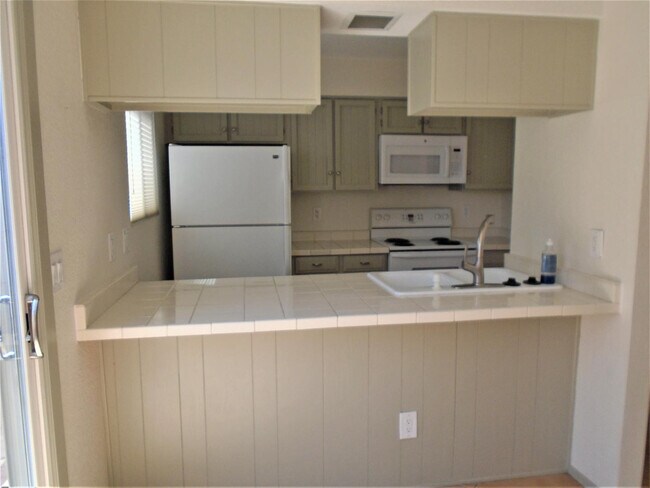 Foto del edificio - 6350 N 78th St