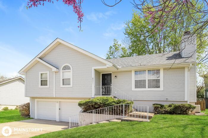 Primary Photo - 8531 N rhode Av, Kansas City, MO 64153
