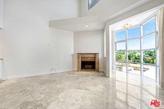 Foto del edificio - 171 N Church Ln