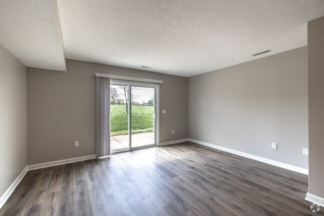 2 habitaciones, 1,5 baños - 111 m² - Sala de estar - Brook Haven Townhomes