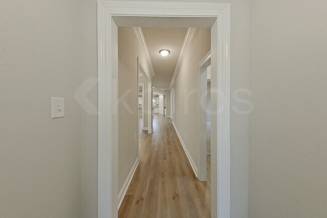 Foto del edificio - 3212 Rosehill Dr